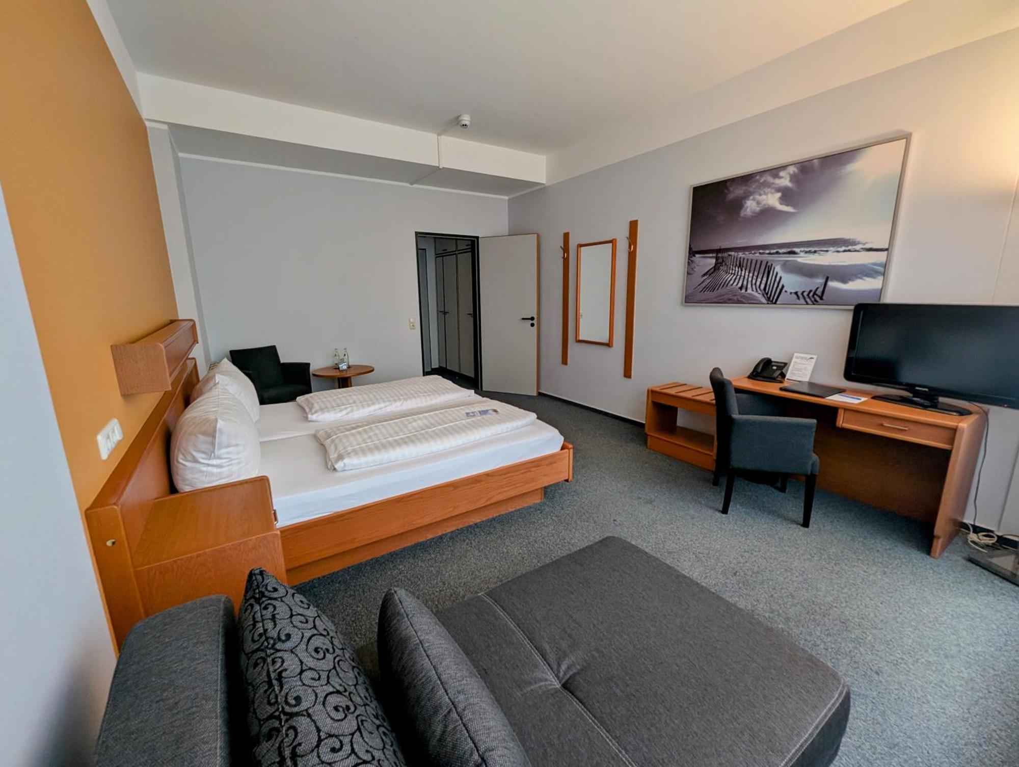 Dlrg Tagungszentrum Hotel Delphin Бад-Ненндорф Екстер'єр фото